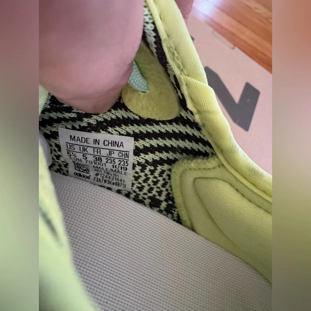 Adidas Yeezy Boost 350 V2